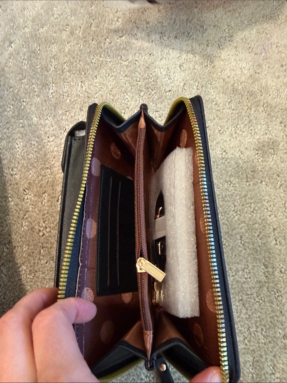 STL Black Leather Crossbody Phone Pouch
